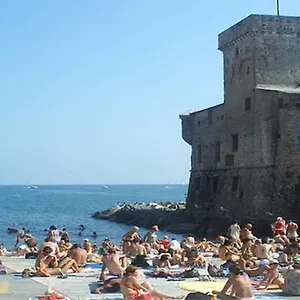 Trilocale Con Posto Auto Privato A 5 Minuti A Piedi Dal Mare Rapallo